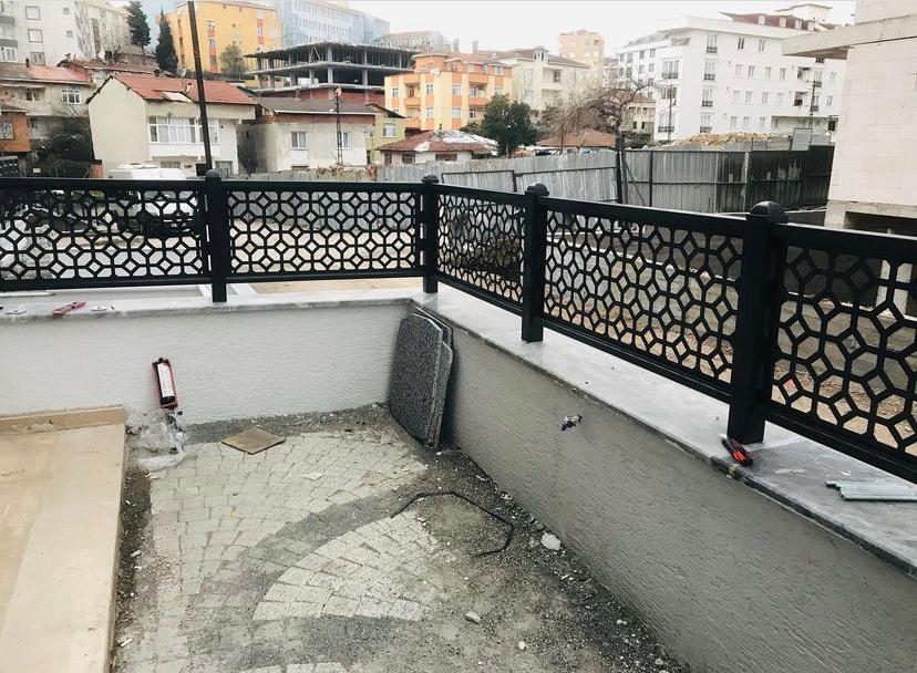  Lazer kesim Metal balkon korkuluğu H: 60  